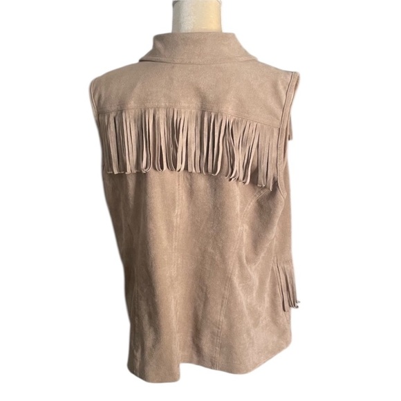 CHICO'S Tan Faux Suede Vest with fringe western cowgirl Sz 3 - Picture 3 of 4